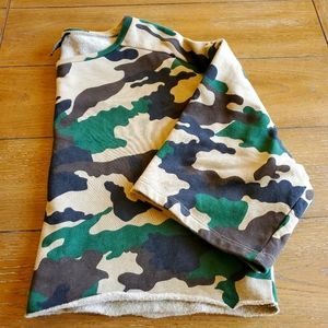 Forever 21 Women's Camo Crop Sweatshirt Short Slee